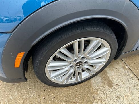 Used 2023 MINI Cooper S FWD image 2