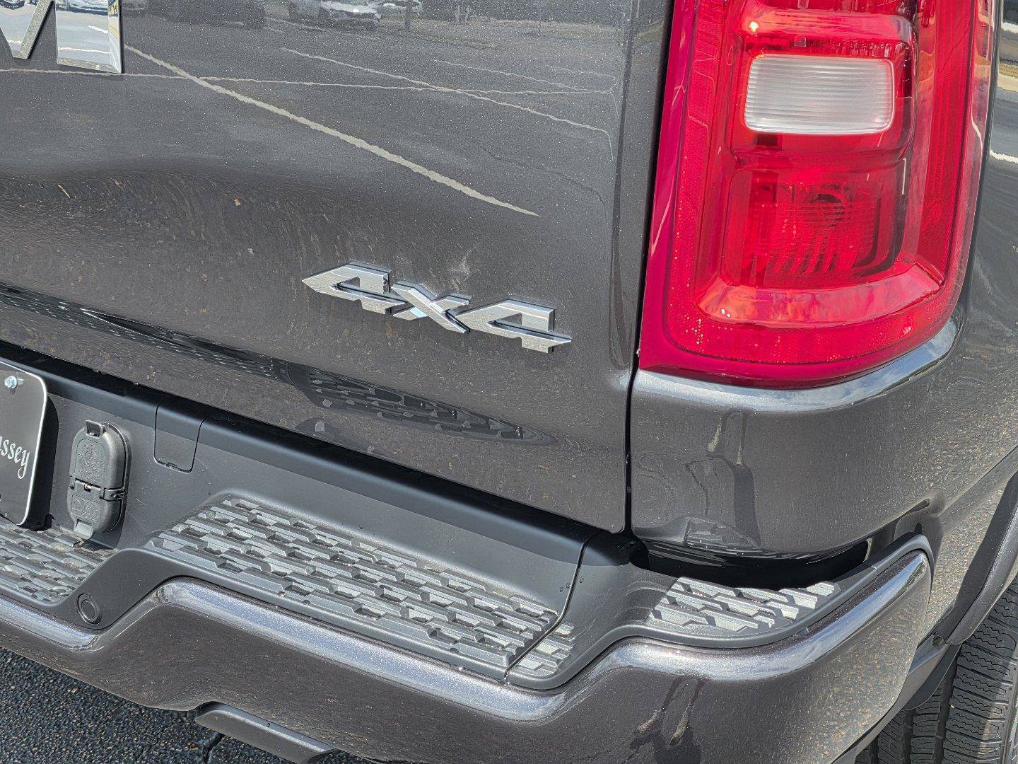 New 2027 RAM 1500 Laramie w/ Laramie Southwest Edition AWD/4WD image 34