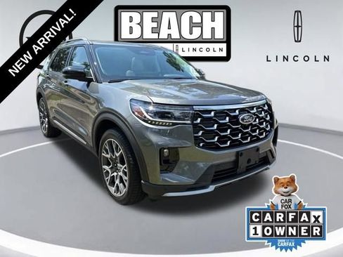 Used 2025 Ford Explorer Platinum w/ Ultimate Package RWD image 1