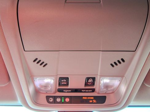 Used 2022 Chevrolet Equinox LT image 29