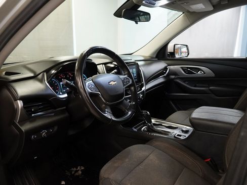 Used 2018 Chevrolet Traverse LT image 6