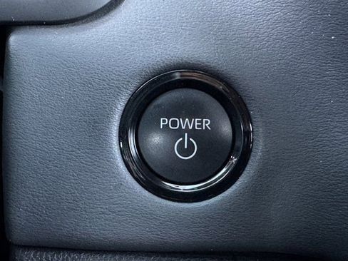 Used 2025 Toyota Tundra Platinum image 17