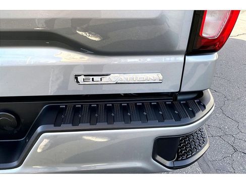 Used 2024 GMC Sierra 1500 Elevation image 22