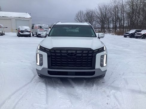 Used 2023 Hyundai Palisade SEL w/ Premium Package image 2