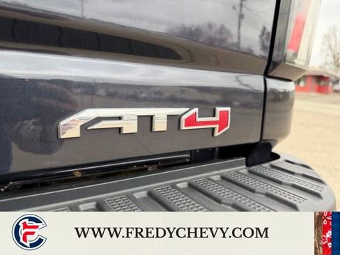 Used 2024 GMC Sierra 2500 AT4 w/ Technology Package image 23