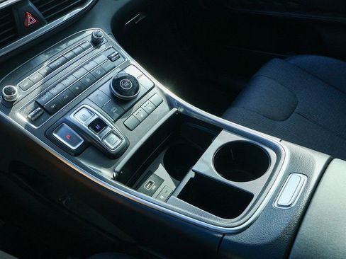 Used 2023 Hyundai Santa Fe SEL image 15