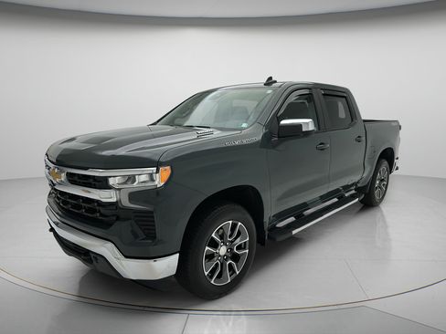 Used 2025 Chevrolet Silverado 1500 LT w/ Max Trailering Package AWD/4WD image 3