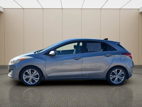 Used 2014 Hyundai Elantra GT w/ Option Group 03 image 2