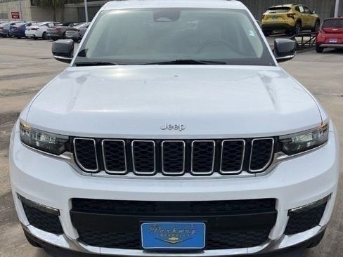 Used 2022 Jeep Grand Cherokee L Limited image 8