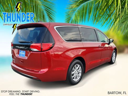 New 2026 Chrysler Voyager LX FWD image 4