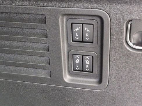 New 2026 Buick Enclave Preferred w/ Power Package image 28