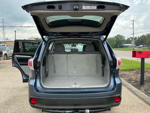 Used 2015 Toyota Highlander XLE AWD/4WD image 26
