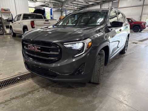 Used 2019 GMC Terrain SLT w/ Preferred Package AWD/4WD image 6