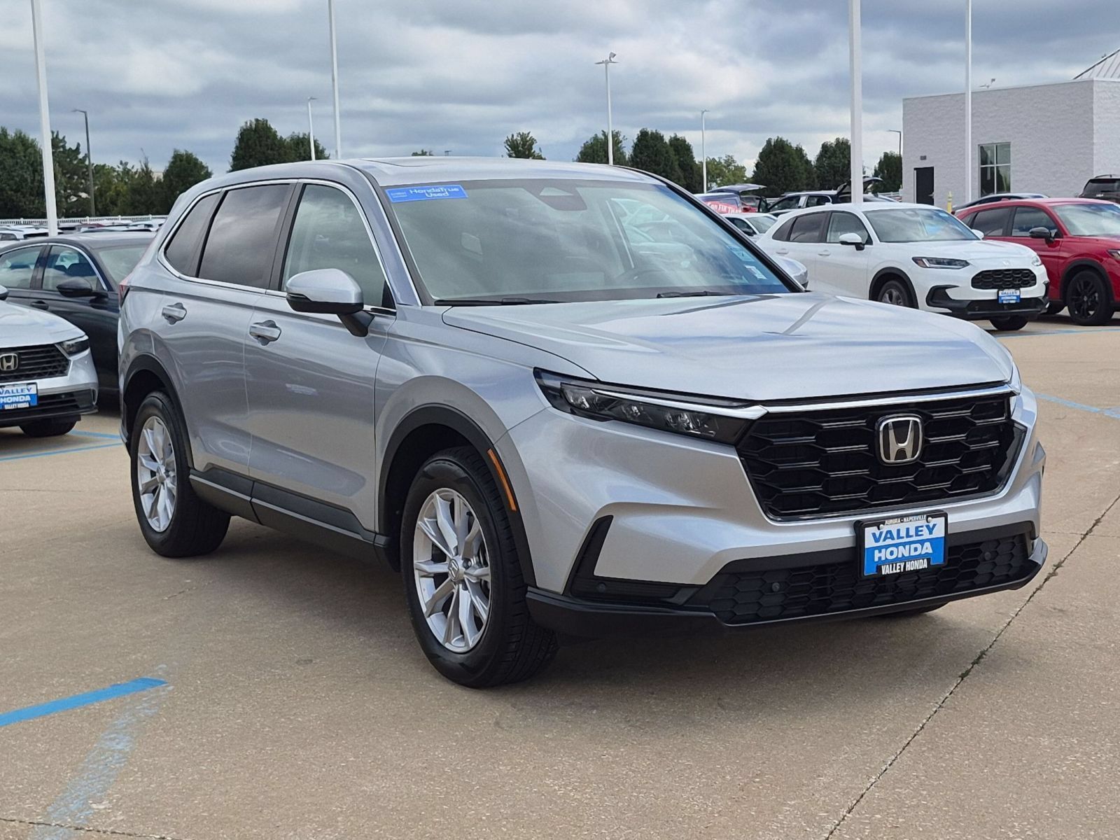 Used 2023 Honda CR-V EX-L image 4