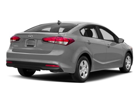 Used 2017 Kia Forte LX w/ LX Popular Package FWD image 3