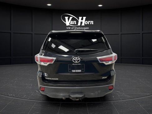 Used 2015 Toyota Highlander XLE image 13