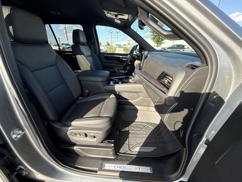 Used 2026 Chevrolet Tahoe LT w/ Comfort Package RWD image 29