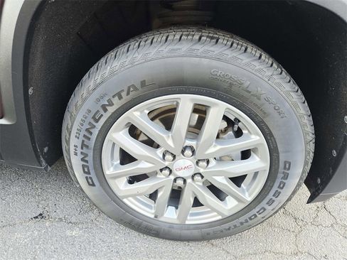 Used 2018 GMC Acadia SLT image 19