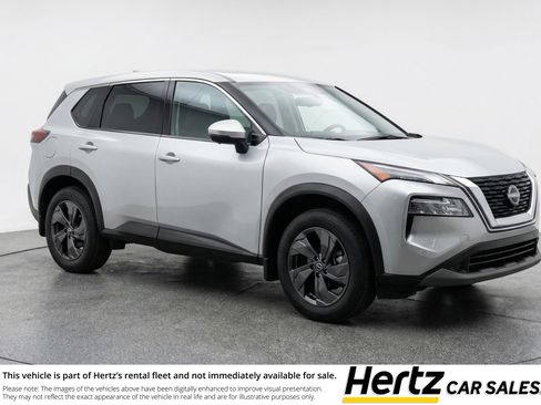 Used 2025 Nissan Rogue SV FWD image 1