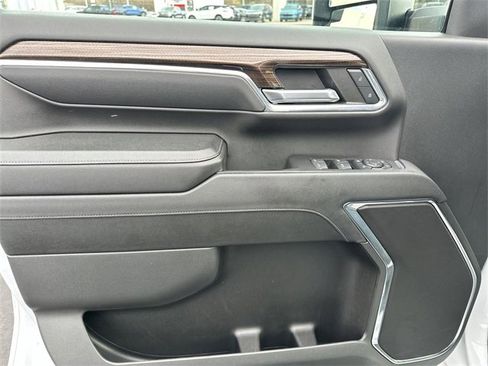 Used 2024 Chevrolet Silverado 3500 LT w/ Convenience Package image 21