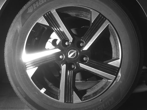 Used 2025 Nissan Sentra SV FWD image 15