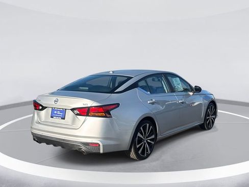Used 2022 Nissan Altima 2.5 SR image 5