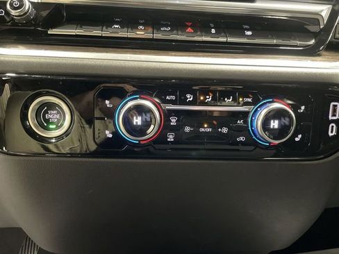 Certified 2022 GMC Sierra 1500 Elevation w/ LPO, Elevation Black Package image 19