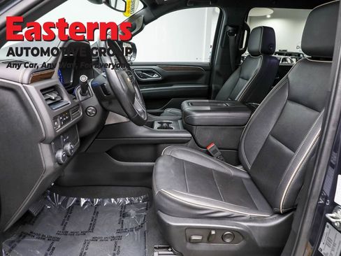 Used 2023 Chevrolet Suburban Premier image 14