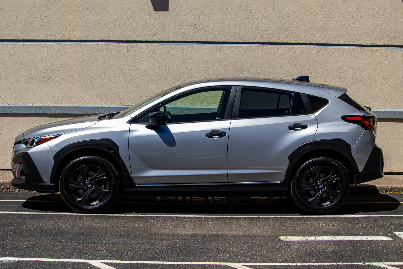 Used 2024 Subaru Crosstrek 2.0i AWD/4WD image 4