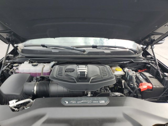 Used 2025 Jeep Wagoneer 4WD image 11