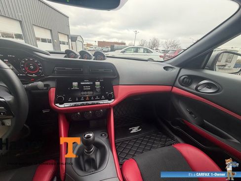 Used 2025 Nissan Z Performance w/ Floor Mat Package image 10