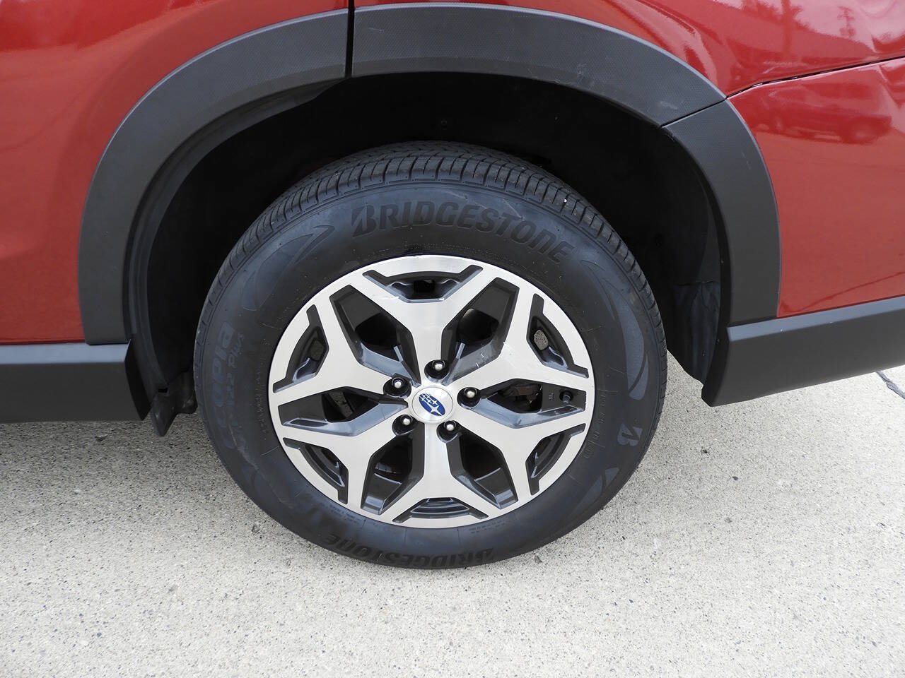 Used 2019 Subaru Forester Premium AWD/4WD image 10