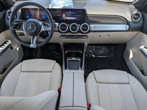 Certified 2024 Mercedes-Benz EQB 300 4MATIC image 19