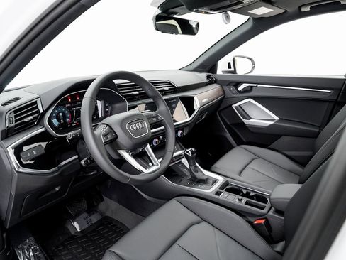New 2025 Audi Q3 2.0T Premium image 4