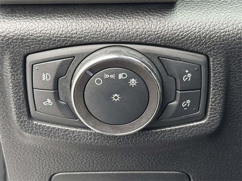 Used 2019 Ford F150 Lariat w/ Equipment Group 502A Luxury image 11