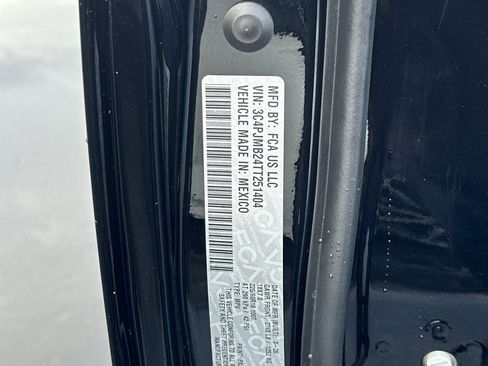 New 2026 Jeep Cherokee Laredo AWD/4WD image 27