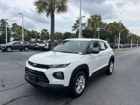 Used 2023 Chevrolet TrailBlazer LS AWD/4WD image 5