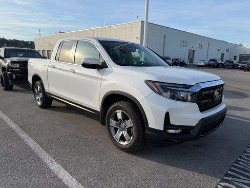 Used 2024 Honda Ridgeline RTL image 3