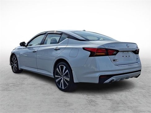 Used 2021 Nissan Altima 2.5 Platinum image 4