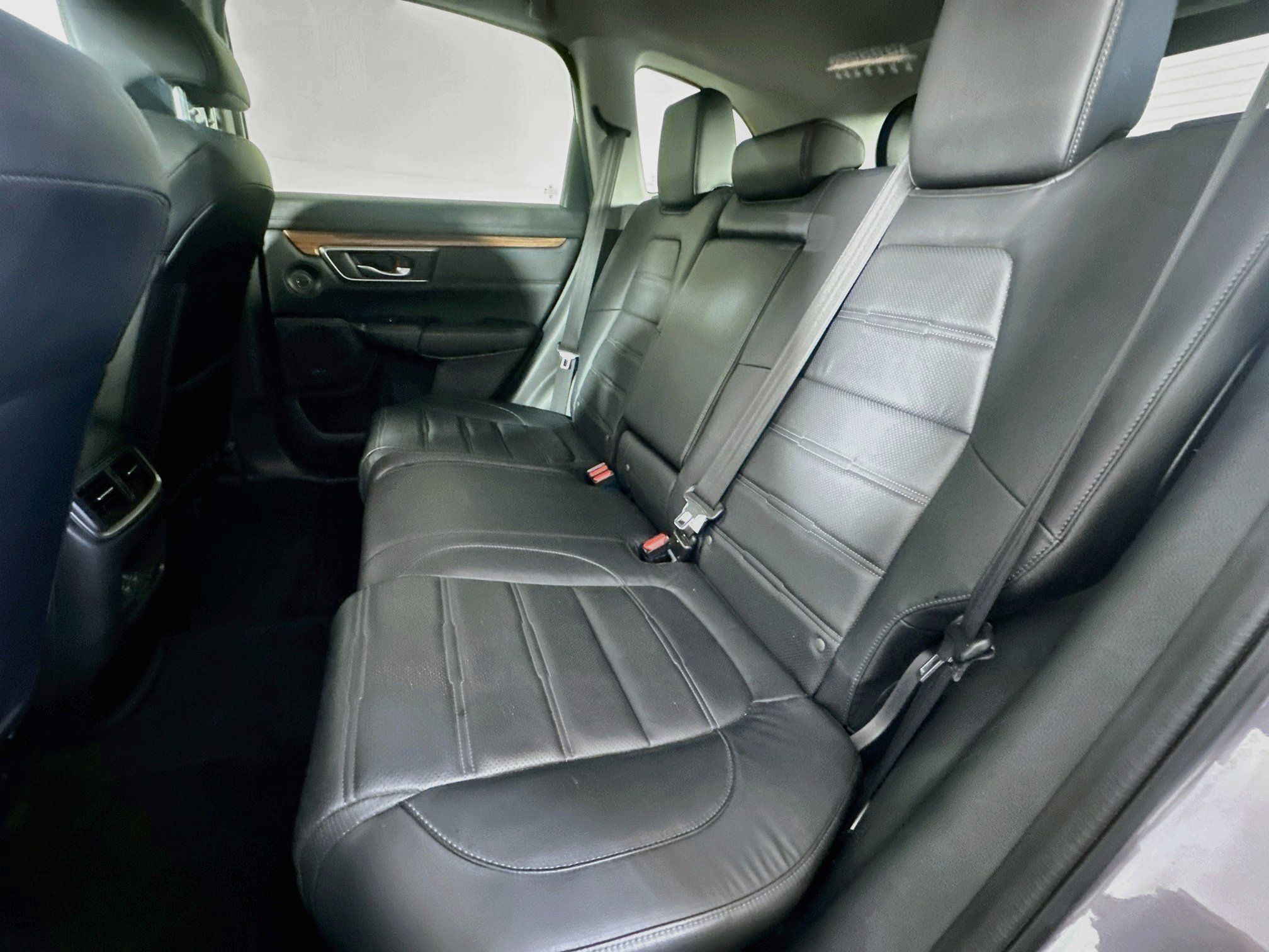 Used 2020 Honda CR-V Touring image 30