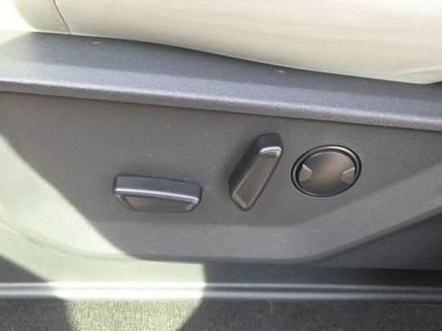 Used 2025 Ford Expedition Platinum w/ Driver's Package image 30