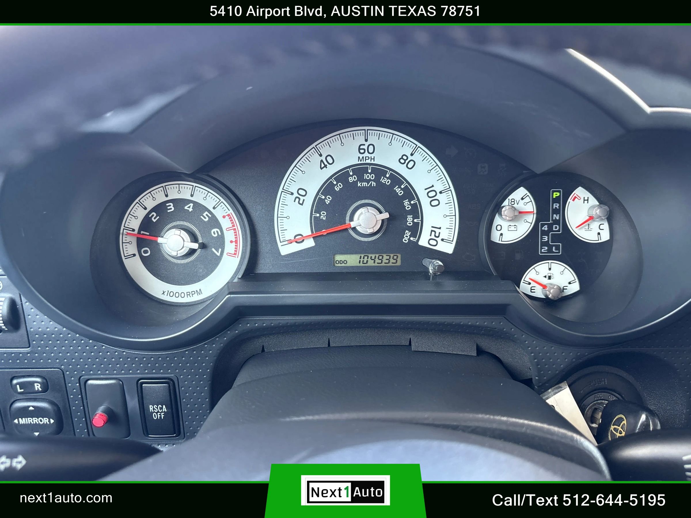 Used 2011 Toyota FJ Cruiser 2WD w/ Upgrade Pkg image 20