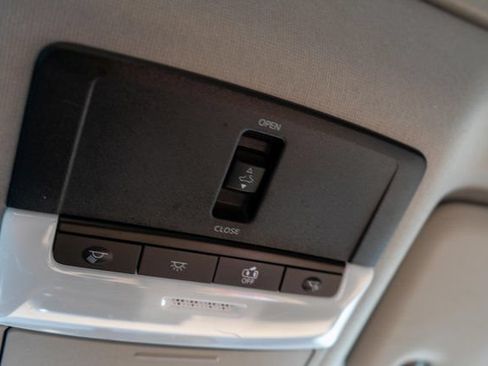 Certified 2023 Nissan Sentra SV w/ SV Premium Package FWD image 35