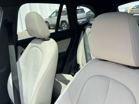 Used 2017 BMW X1 xDrive28i AWD/4WD image 18