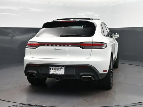 Used 2024 Porsche Macan AWD/4WD image 7