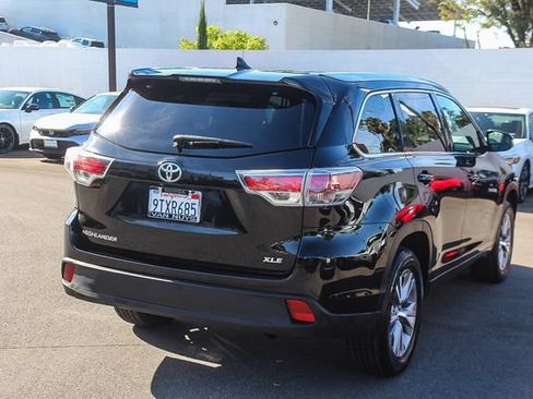 Used 2015 Toyota Highlander XLE FWD image 5