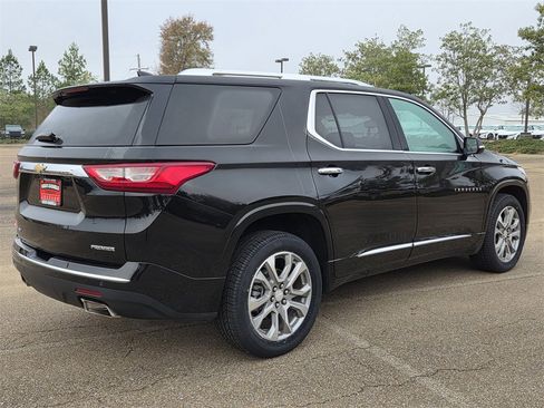 Used 2020 Chevrolet Traverse Premier image 4