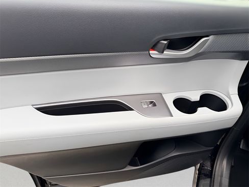 Used 2024 Hyundai Palisade SEL image 32