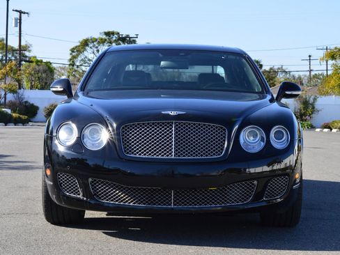 Used 2011 Bentley Flying Spur Flying Spur Speed image 2