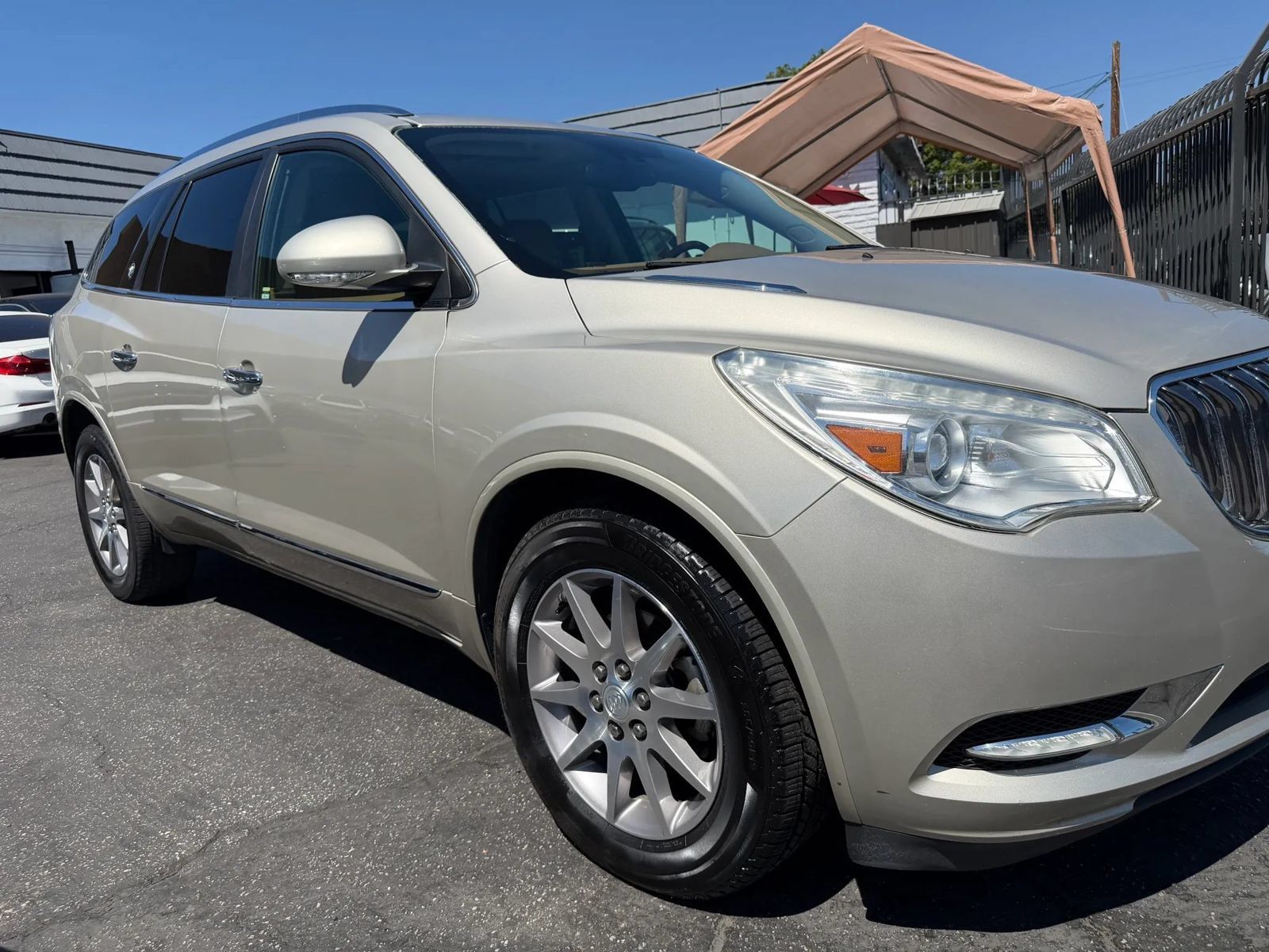 Used 2016 Buick Enclave Leather w/ Trailering Package FWD image 16